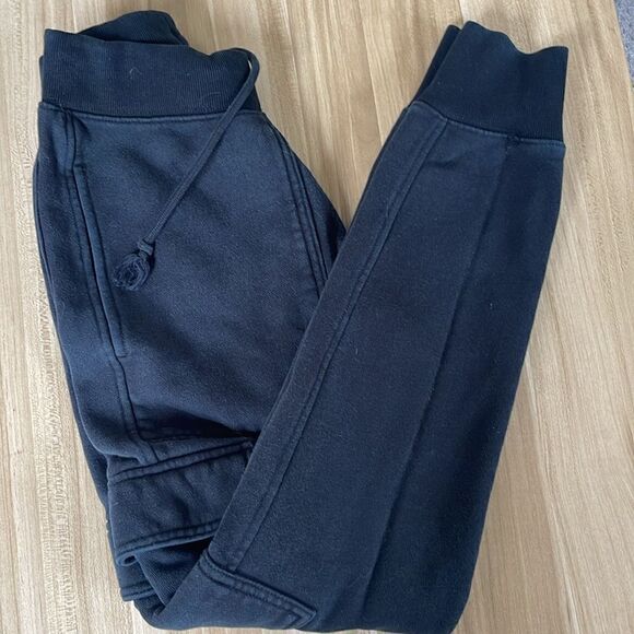 Champion reverse weave sweatpants.  Utility pockets. Drawstring waist. Size XS. - Picture 1 of 7